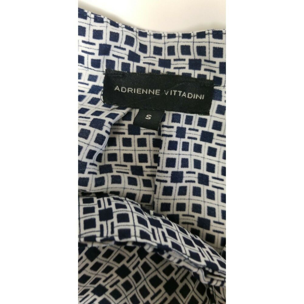 Adrienne Vittadini Women's Size Small Popover Printed Shirt Top Navy Blue/Red - Picture 4 of 7